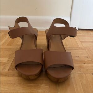 Nine West Platform Sandals Sz 7